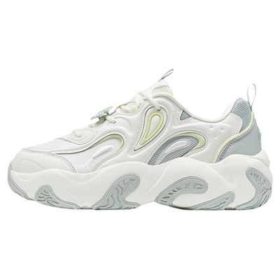 特步花瓣鞋女增高轻便防滑