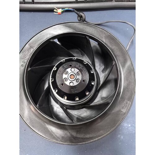 议价德国EBMPAPST散热风扇型号R2E2250BD92维修