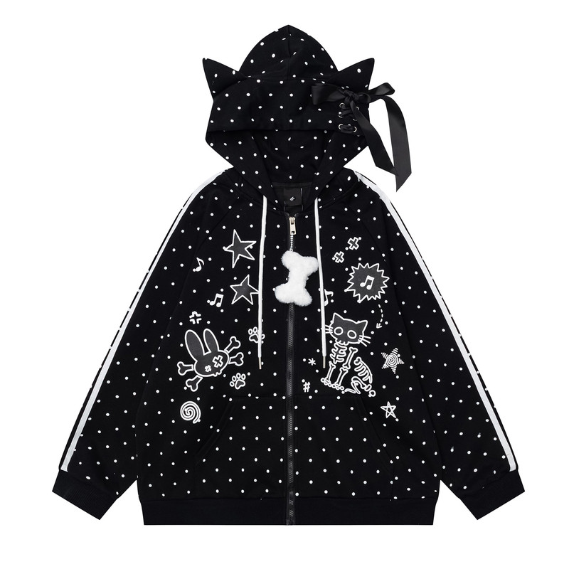 鬼马少女波点趣味印花连帽卫衣女