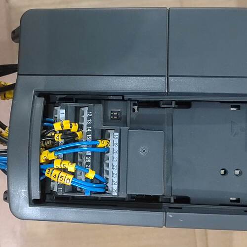 【询价】变频器6SE6440-2UD24-0BA1适用