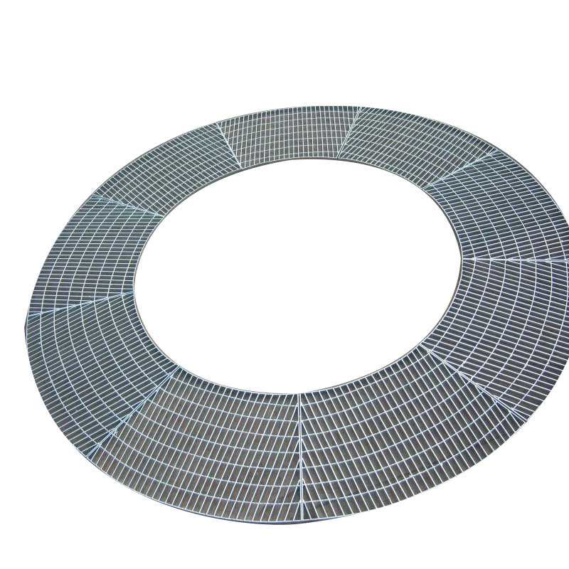 Photovoltaic access channel tread board