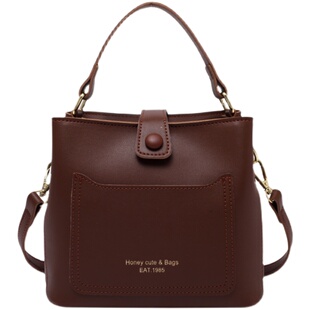 高级感小众复古春夏包包女2023新款潮时尚单肩包百搭斜挎包水桶包