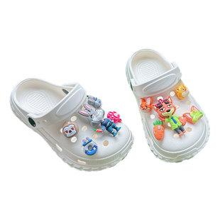 女童白色洞洞鞋女款2026年新款儿童女宝可爱平底防滑外穿夏款拖鞋