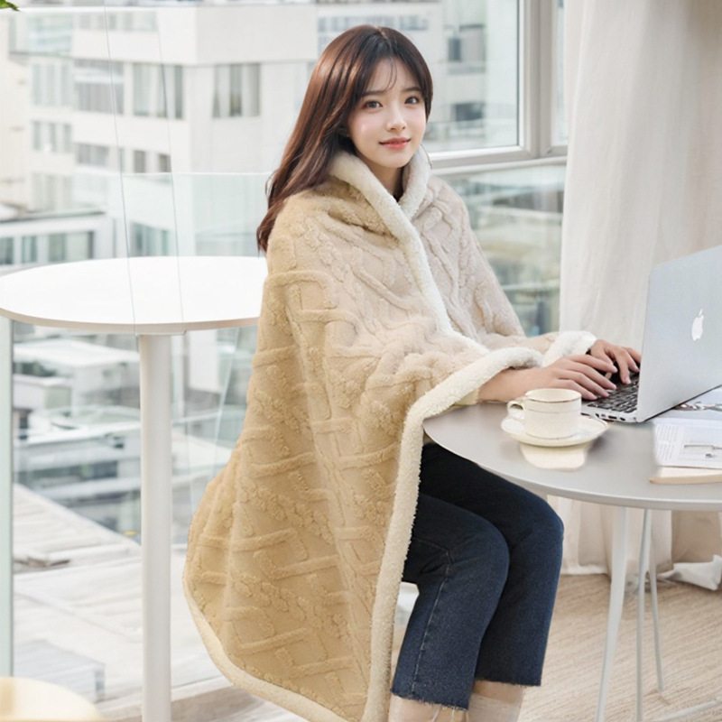 多功能披肩毛毯办公室午睡单人学生宿舍加厚冬季盖腿法兰绒小毯子