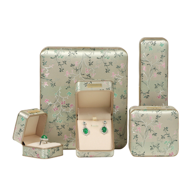 新国风缇花丝绸珠宝盒翡翠玉器盒