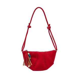 三福挎包冬季游牧风缝线牛角包质感流苏挂饰斜挎女包510918