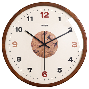 轻奢实木客厅挂钟家用餐厅高端高级感挂墙创意新中式中古风时钟表