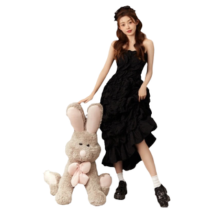 影楼主题拍照韩系画报风可爱少女氛围感甜美艺术照黑色主题摄影服