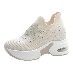 内增高女鞋2026新款春夏显瘦飞织鞋女透气网面水钻厚底气垫妈妈鞋