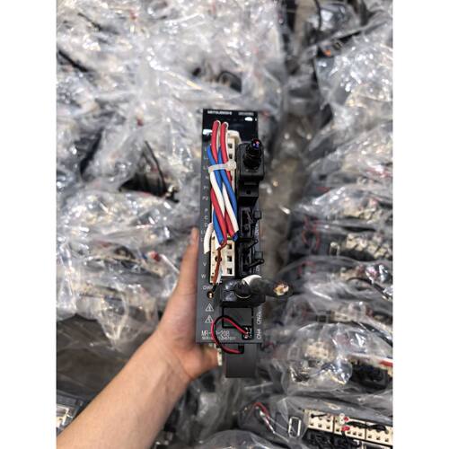 【维修议价】三菱驱动器MRJ310BMRJ320B议价979