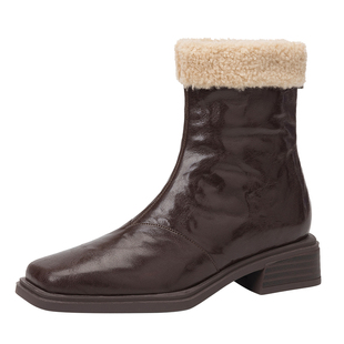 达芙妮加绒短靴女2025新款冬季棕色方头瘦瘦靴复古平底马丁靴女靴