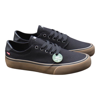 GLOBE牛筋底黑色低帮帆布滑板鞋