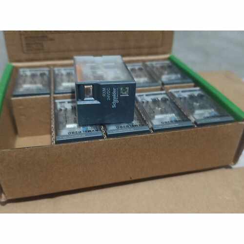 下单前咨询全新施耐德继电器 RXM 24VDC，原装正品，未拆封，带底