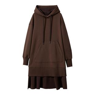 Amii2025冬新款连帽假两件拼接拉链装饰连衣裙女字母刺绣卫衣裙子