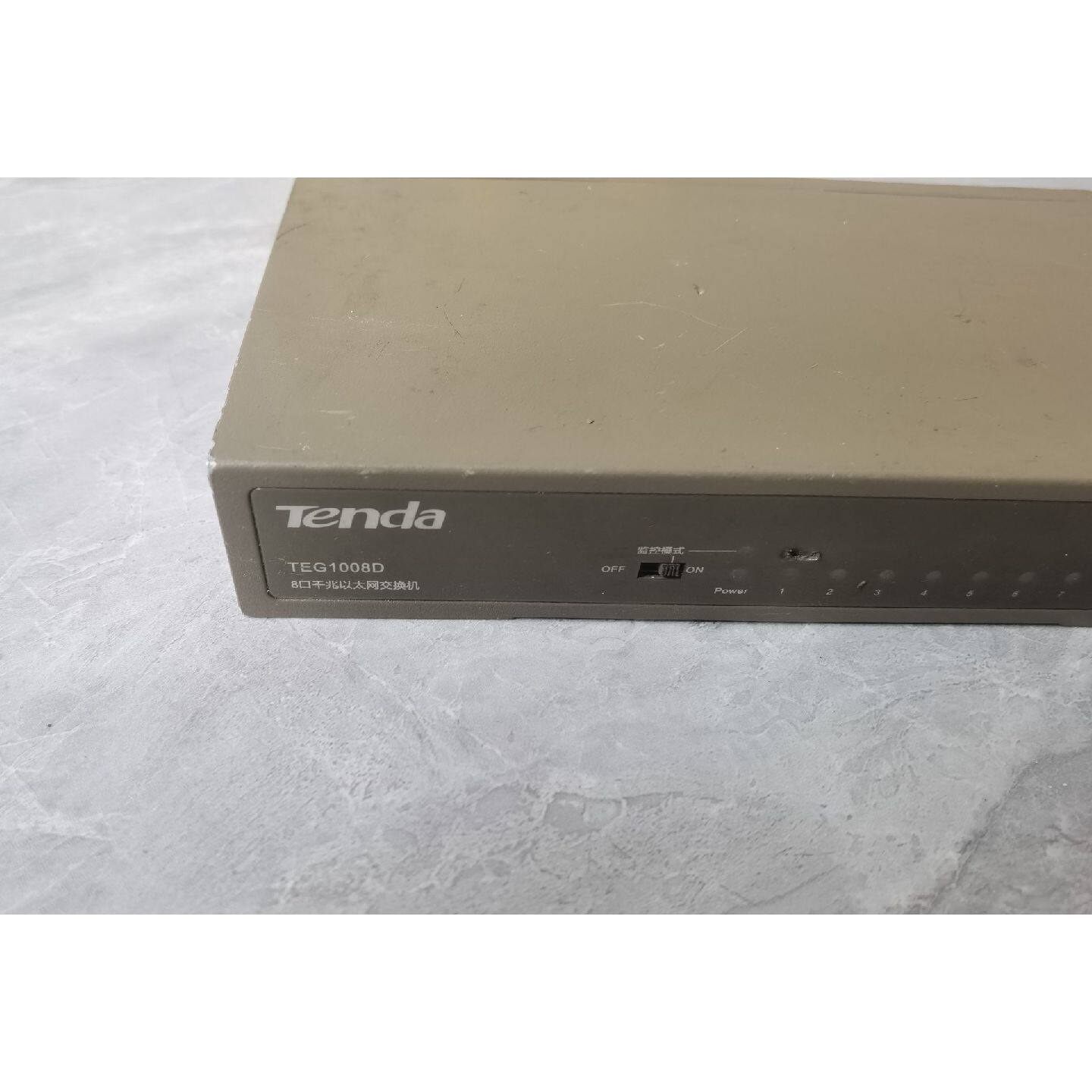 Tenda/腾达 TEG1008D 8口全千兆以太网交换机,