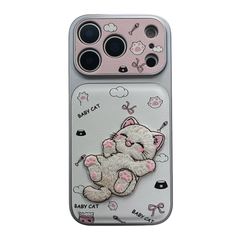 立体刺绣躺着猫咪可爱适用苹果17手机壳萌系iphone18promax卡通17promax硅胶新款15防摔带挂绳14皮质
