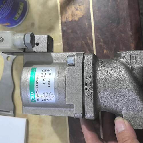 询价-CVSE2-20A-30-B2HS-3，件，缺4颗镙丝，