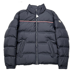 国内现货Moncler盟可睐 新款BOUVAQUE胸前彩标男士立领羽绒服外套