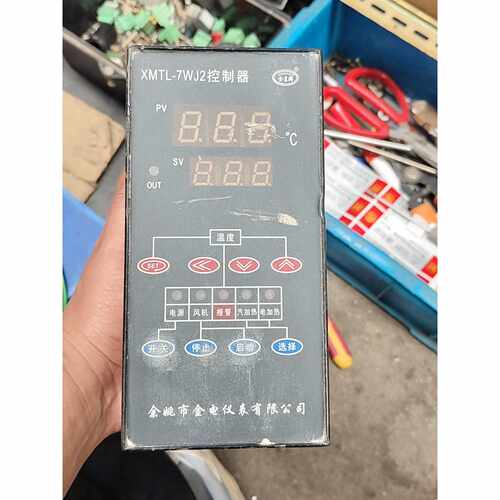 议价XMTL-7WJ2温控仪，拆机件，成色看看图，有点使用痕迹，
