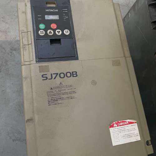 议价日立变频器SJ700B-220HFF，22KW/30KW,成