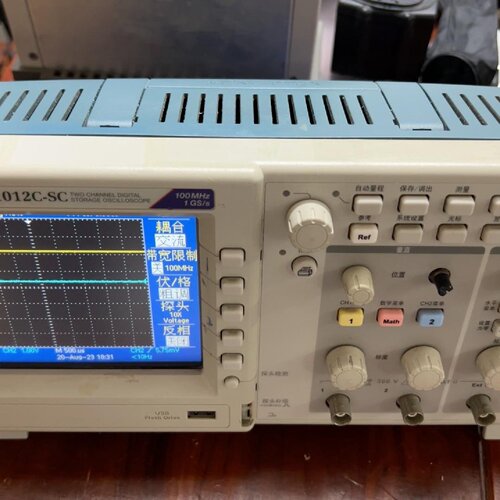 TDS1012CSC泰克数字储存示波器100M频宽1GSs议价维修