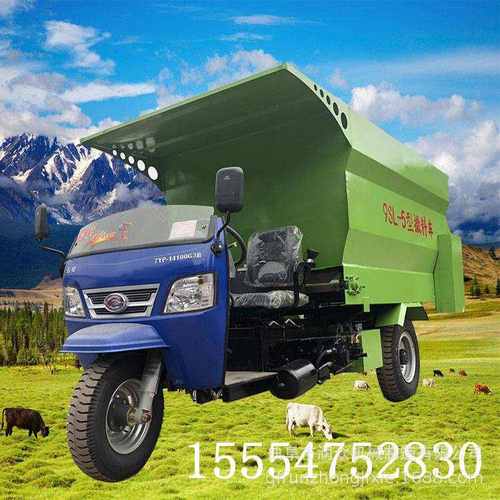 养殖场饲料撒料车自动混合搅草投料机农用养殖牛羊喂料机全套设备