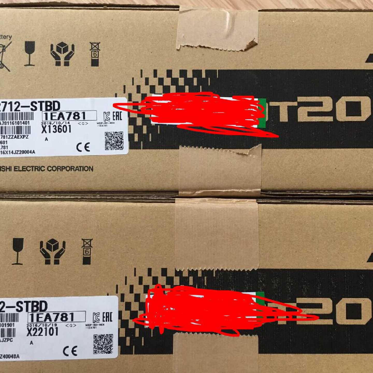 议价GT2712-STBD三菱全新原装触摸屏24DC电源12.4寸三菱触摸屏