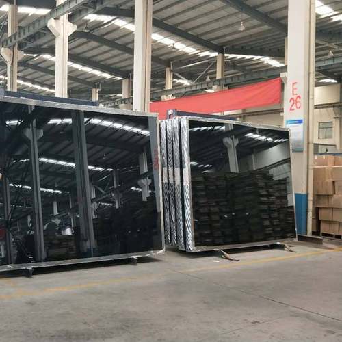 厂家批发镀膜有色玻璃彩色钢化玻璃窗户建筑工程装饰装饰隔音中空