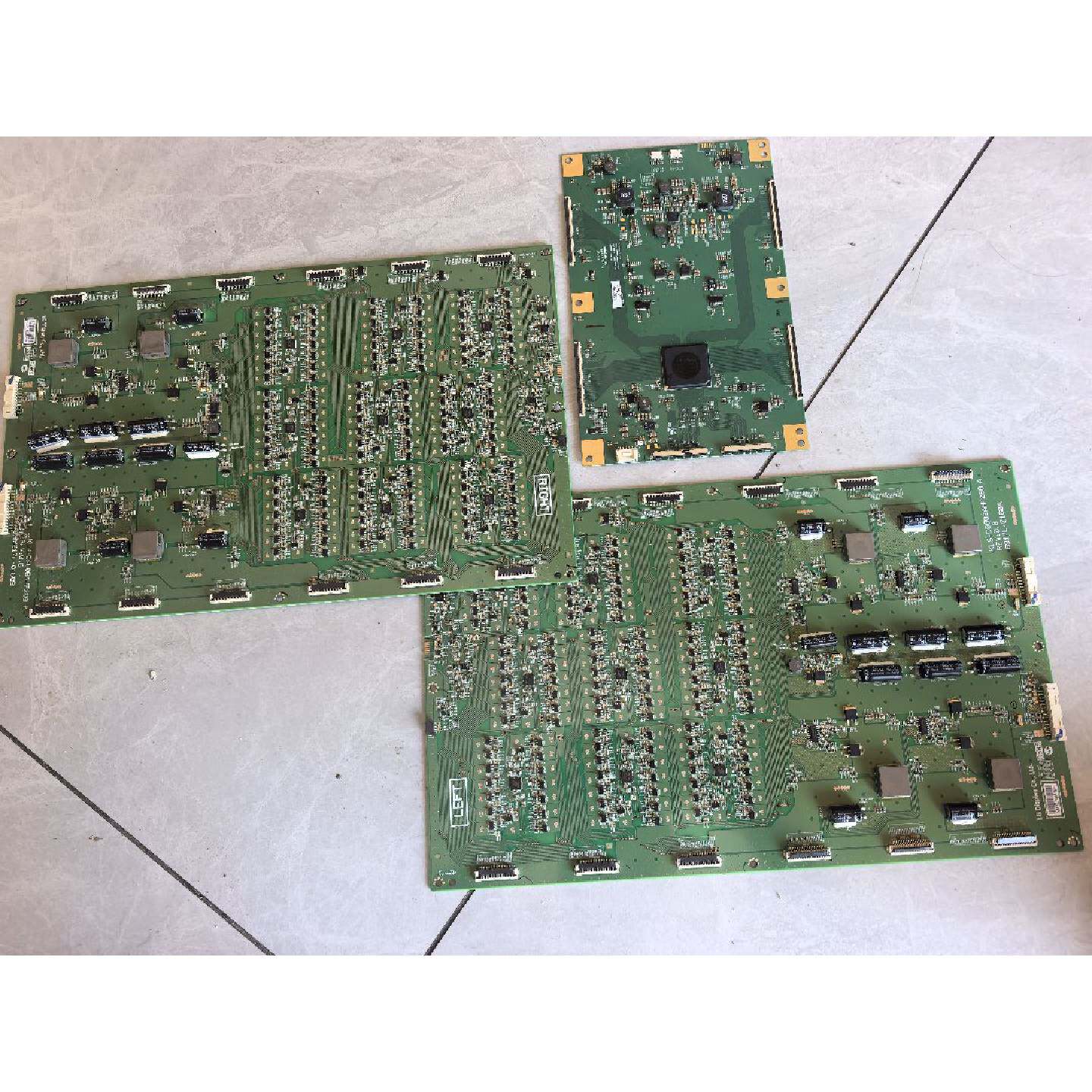 981UHD98寸商业显示器背光板逻辑板议价