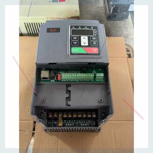 询久联久变频器型号JB10C004G5R5P44K