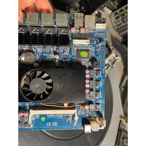 非标价ITXWASLANP6口千兆软路由主板集成D525处议价