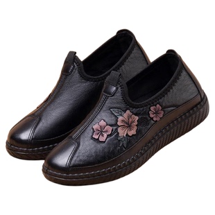 老北京布鞋女新款皮面妈妈鞋舒适老太太防滑软底老年人鞋女奶奶鞋