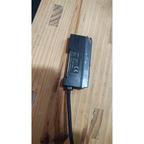 在线议价基恩士KEYENCE光纤放大器 FS-V11