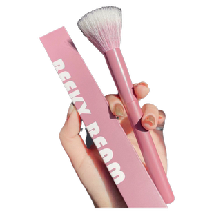 极昼玫瑰！双层细光锋山羊毛点彩刷腮红刷上妆自然清透平头化妆刷