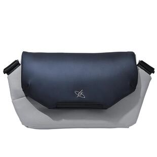 GYXX光影行星星云斜挎包男款磁吸扣邮差单肩包通勤背胸包运动机能