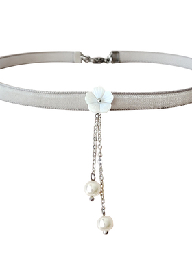 2023年新品白色花朵超仙锁骨链