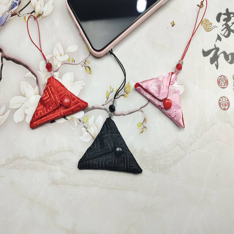 三角平安福袋手机挂件小吊坠钥匙扣包包挂链绳宝宝胎毛收纳袋布袋