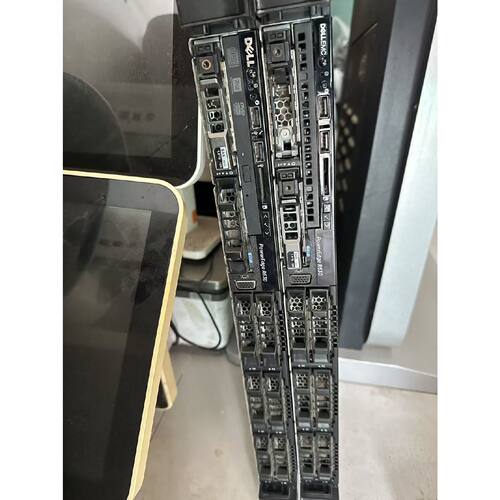 议价戴尔R630准 2.8寸8盘 H330阵列卡   单电7