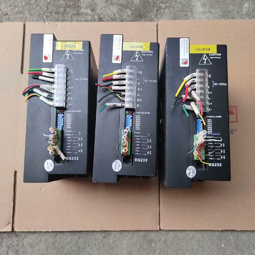 【询价】雷赛驱动 DM1182，成色很好，图片，功能正常，拆适用