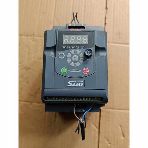 询价中驱变频器ZQ100M-2R2G3  2.2KW、380V