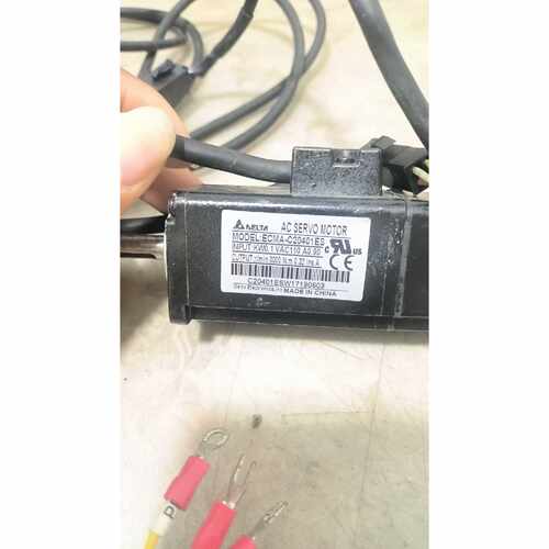 溢价-台达伺服电机ECMAC20401ES实物图带线100w