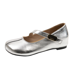 法式内增高玛丽珍鞋女2026新款春季银色浅口单鞋百搭配裙子小皮鞋
