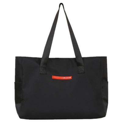 轻便休闲风新款大容量防水行李包