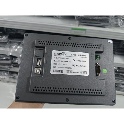 溢价-昆仑通态TPC7062TX(KX)触摸屏，7寸嵌入式一体化，