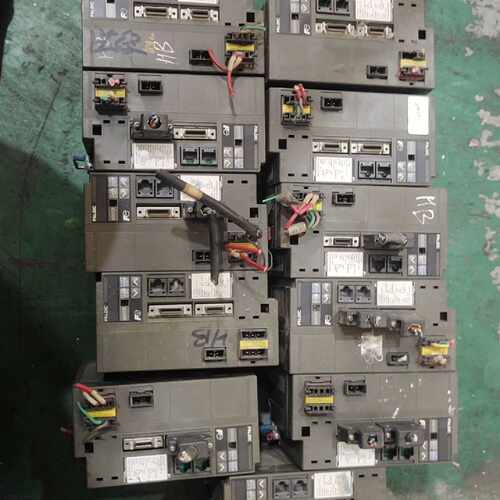 溢价-钢从机器上的 RYC102C3-VVT2 1000W，
