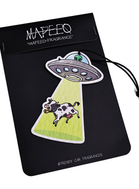 外星人偷牛卡通UFO汽车挂式香水祛异味车内香薰异形挂件可爱创意