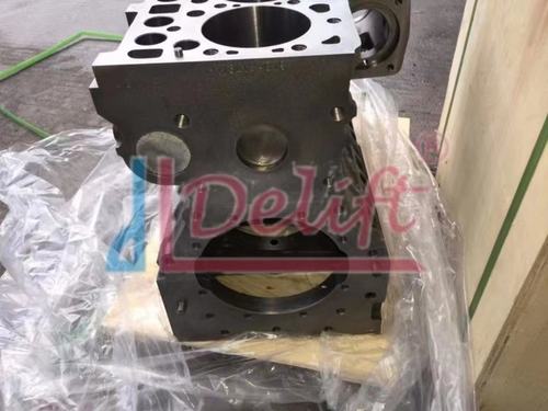 叉车配件 发动机缸体  中缸 V2203—KB  16494-0101-6 Delift