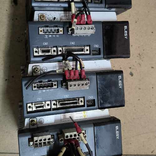 溢价-伊莱斯驱动器ESDA-008AP（4个），，成色如图