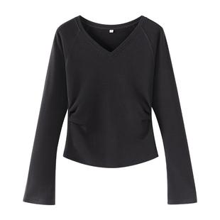 班尼路黑色V领磨毛修身打底衫女款2025秋冬新款收腰显瘦长袖T恤Q