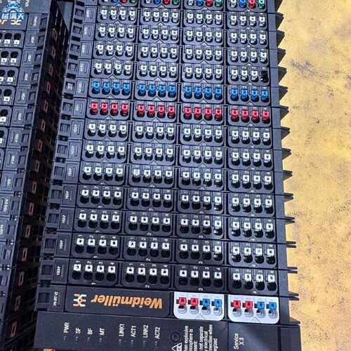 议价微能变频器v63键盘成色如图货号_小红框适用